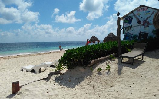 Puerto Morelos Beach Front land Lot FOR SALE