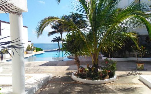 PUERTO MORELOS VACATION RENTAL BEACH FRONT STUDIO