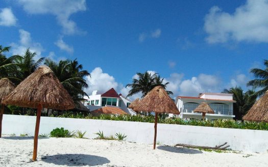 PUERTO MORELOS BEACH FRONT FOR SALE